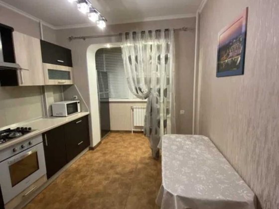 ПРОДАМ 1 кім квартиру  Романа Шухевича 12 а.(Ватутіна) Київ