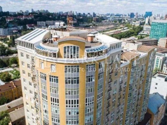 Продаж 4 к кв з ремонтом Антоновича Предславинська Коновальця Федорова Киев