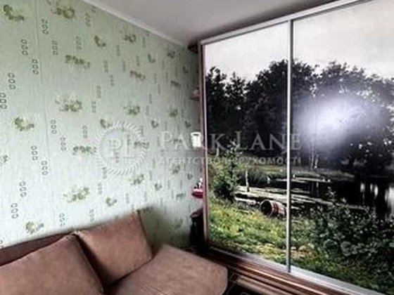 Продам 3-кім. 67м.  Печерськ вул. Лаврська, 4а з видом на Лавру Киев