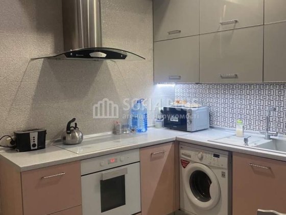 Срочно! 2к, Кондратюка Юрія вул. 7, новий дім, недорого Київ