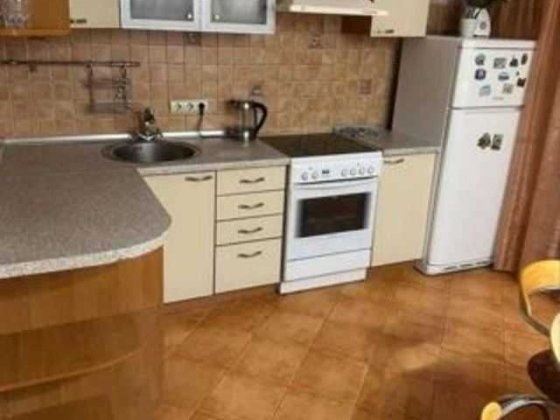 Івасюка 43г! Оболонський! Низький поверх! 10 хвилин метро Мінська! Київ