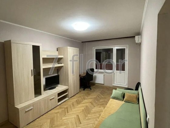 2 кімнатна квартира, метро Харківська, Харківське шосе Киев