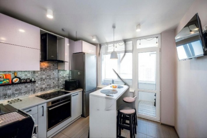 Свіла та затишна 1-к квартира з видом на озеро м. Харківська 10 хв - фото 1