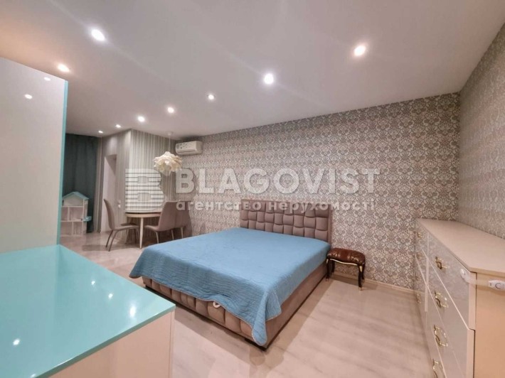 Продаж квартири  Ахматової Анни, 30 Позняки - фото 1