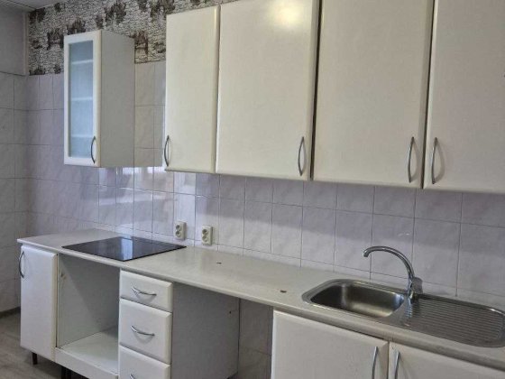 Квартира на Срібнокільській з ремонтом 1к Осокорки Рівермолл Киев