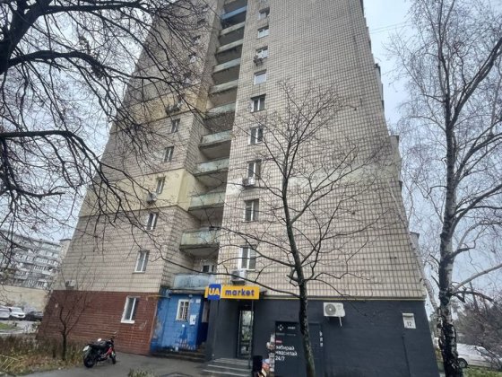 Продаж 3-кімнатноі , кімнати окремі , вул. Бориспільська 12 Киев