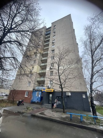 Продаж 3-кімнатноі , кімнати окремі , вул. Бориспільська 12 - фото 1