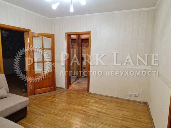 Продаж 3 кімнатна квартира Григоренка 11 А позняки вторичка Київ