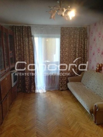 Райдужна вул., 17, Райдужний масив. Метро Дарниця - фото 1