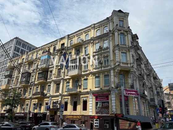 Продам в центрі Києва 3 к. квартиру в центрі на вулиці Еспланадна , 2 Київ