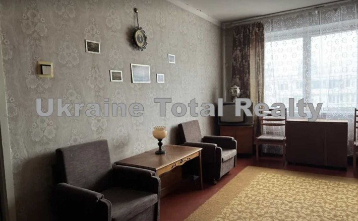 БОРЩАГІВКА! Велика 1 кімнатна квартира 39м2! Вулиця Кіпріанова 2 - фото 1