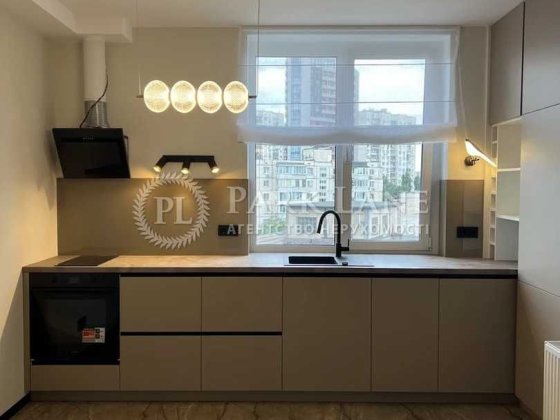 City Hub. Мокра, 8-Б. Новий ремонт. Династія. Пори Року. Малахіт Київ