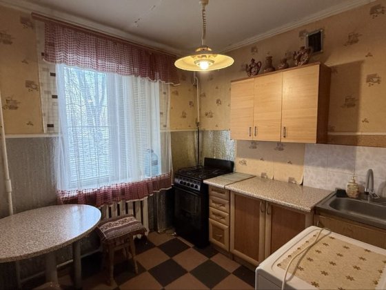 Продаж 1 кімнатної вул. Перемишльська 16, Вітряні гори Київ