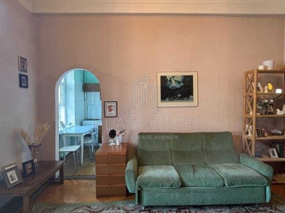 Двокімнатна квартира в сталінці, Васильківська Либідська Палац України Київ