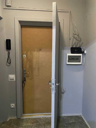 3к кв-ра75 м.кв.,Виноградар, Ретровіль, 1/9, газ, 80000 у.о. - фото 1