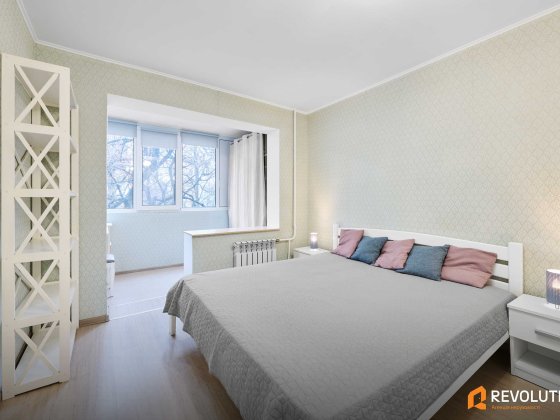 Без %. Продаж 3-х кімнатної квартири з ремонтом. Вулиця Жмеринська 22 Київ