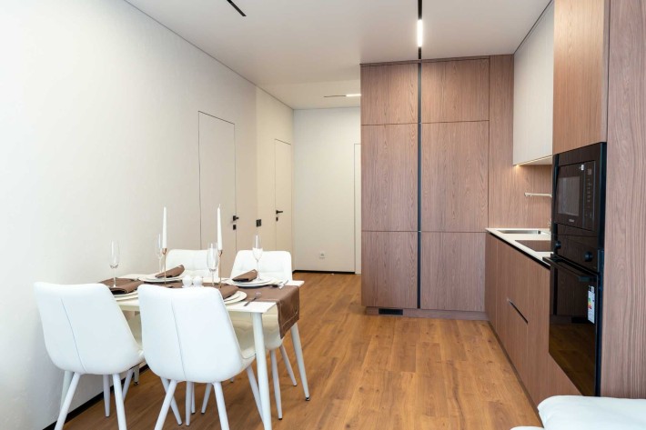 ЖК Варшавський 3, 3к квартира з ремонтом - фото 1