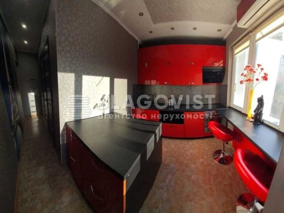 Продаж квартири вул. Ірпінська 2, 3кімн., 80кв.м Киев