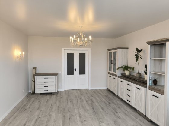 Продам квартиру, свіжий сучасний  ремонт, міцний будинок , 7 поверх Киев