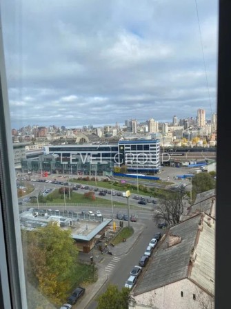 Продаж 3 кімнатної квартири метро Вокзальна Солом'янський р-н - фото 1