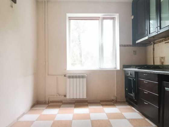 Без комісійних. Смілянська 17, Севастопольська пл, 1 пов, 5 кімн,100м2 Київ