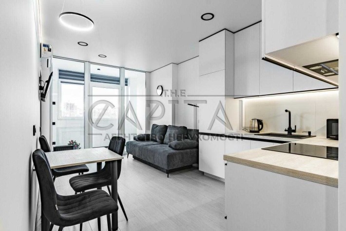 Продаж 2к квартири, ЖК Manhattan, пр-т Перемоги, Шевченківський р-н - фото 1