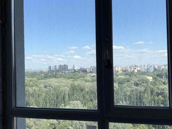 е Генератор 2-кімнатна 64 кв.м, Теліги 25, Метро, Парк, Єоселя Київ