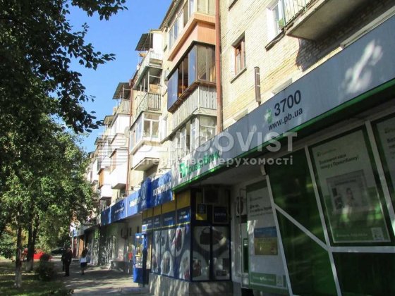 3-х кімн  Гузара пр-т (Комарова), 30/28, Цегла, Капит ремонт, 4 поверх Киев