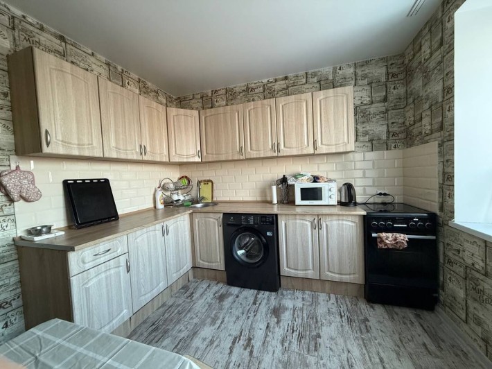 Продаю 2к квартиру в классном доме в хорошем месте - фото 1