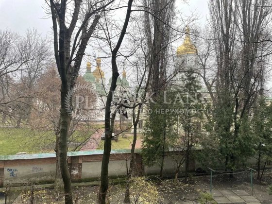 Продаж 3к квартири з новим ремонтом Золоті Ворота Софійський собор Киев