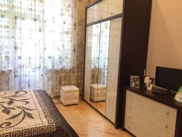 Продаж 3-кімн. квартири по вул. Саксаганського, Центр - фото 1