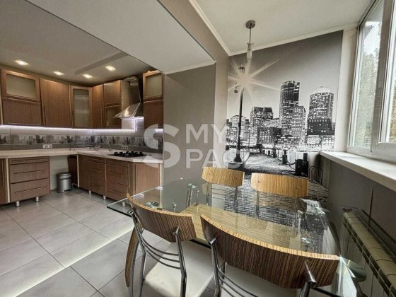 Продаж 2к квартири з ремонтом Ніжинська 10 метро Шулявка Солом'янський Київ