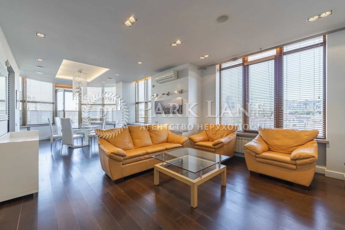 Затишна 3-К Квартира ЖК Дипломат - фото 1