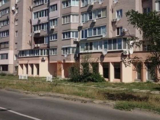 Кирпичный дом ОСББ чистота порядок охрана мебель техника сауна своя Київ