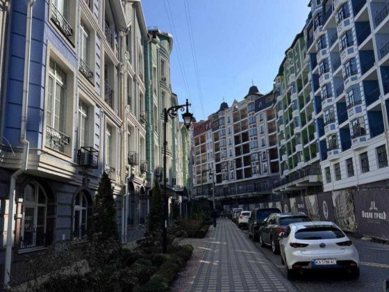 Продам 3-х ком.квартиру 100м ² ЖК Подол Град ул. Дегтярна 20Б Воздвиже Київ