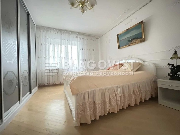 Продаж 3К квартири ст.м. Житомирська,  Новобудова - фото 1