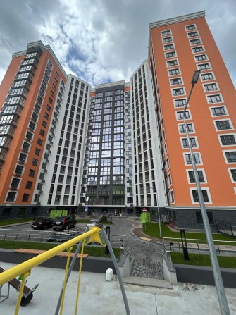 Продам 2-х кімнатну квартиру площею 96 м кв  метро Житомирська - фото 1