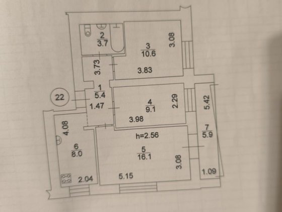 Трикімнатну квартиру на Нивках Киев