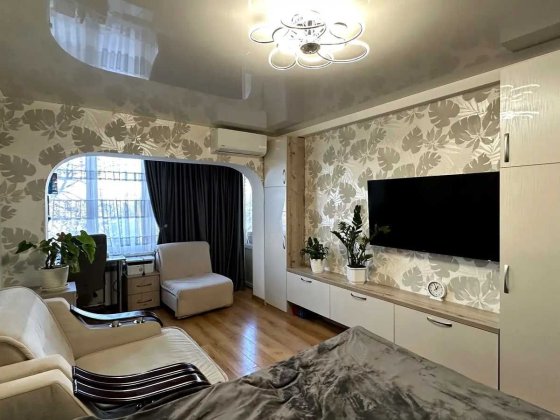 2к квартира з гарним ремонтом на Преображенській Київ