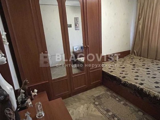 Липківського, метро Вокзальна, 3 кім, 65кв.м, 62700у.е Київ