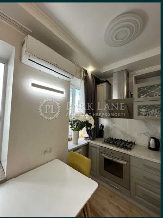 Продаж 1к квартира Набережно-Хрещатицька 33 Поділ Контрактова площа - фото 1