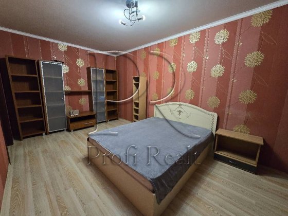 Продаж 2 кімн. квартири Кардачі вулиця Вадима Гетьмана 44 Київ