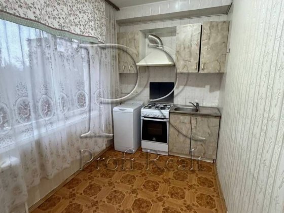 Продаж 2 кімн. квартири за адресою Петра Куріного 2, Борщагівка Київ