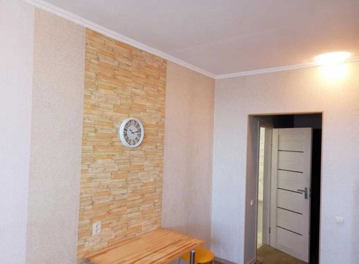 Найкраща! 1-к 32 м2 на 4 поверсі. Метро Академмістечко!!! - фото 1