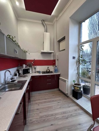 Продам квартиру Історичний центр 42м Вул. Рейтерська Золоті Ворота - фото 1