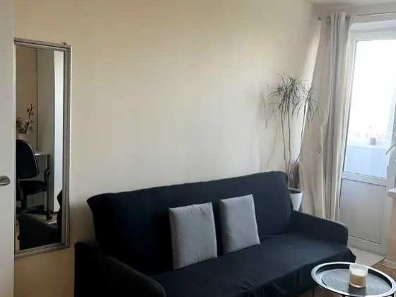 Затишна 1-кімнатна по вул. Смілянська, 19 Киев