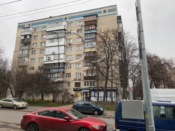 Продаж 2 кімн. квартири за адресою Чоколівський бульвар 11 Київ
