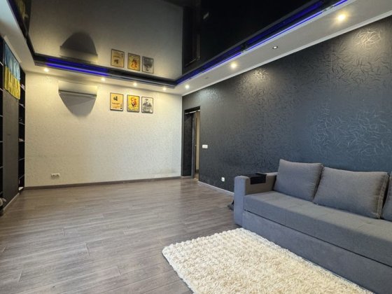 Продам 1 кімнатну квартиру з ремонтом  ЖК Парковий Київ