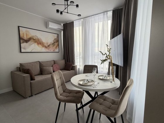 Продаж / Квартира  Київ, Святошинський район, пр-т Берестейський, 67 Київ