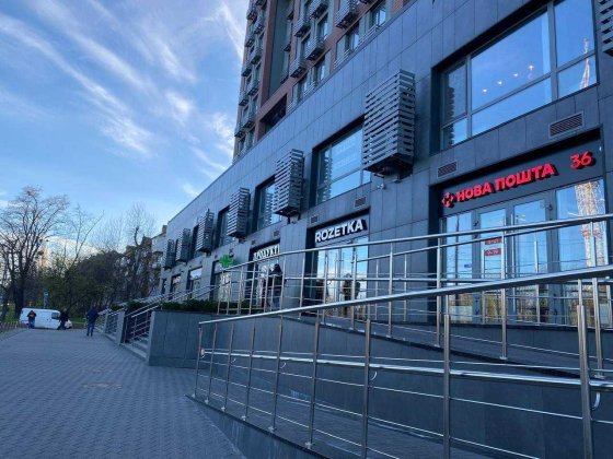 3-й поверх, 2-кім. 70 кв.м, ЖК UNO Теліги 25, парк, метро, біля центру Киев